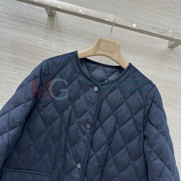  η** ٿ е LP2923022-4