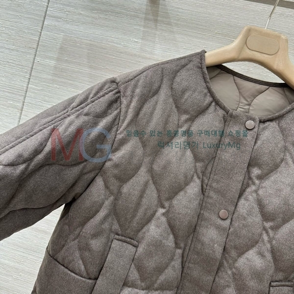  η** ٿ е LP2923022-8