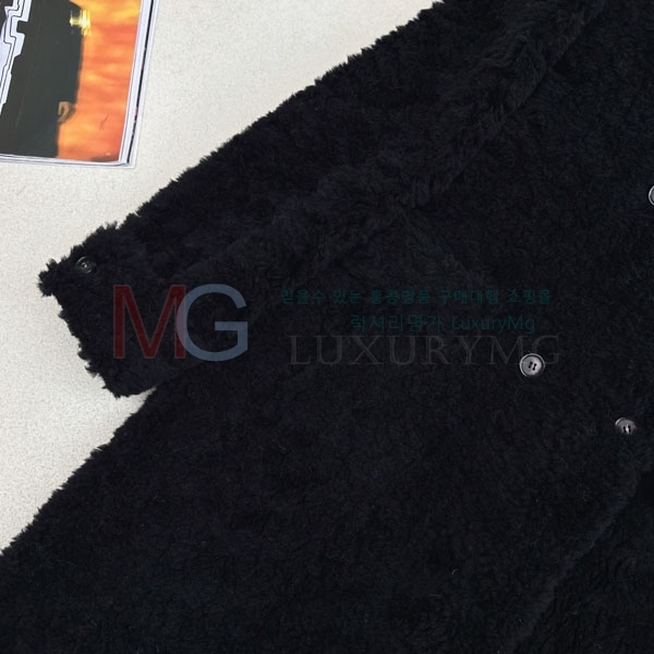  η** þ   Ʈ LP2324077-6