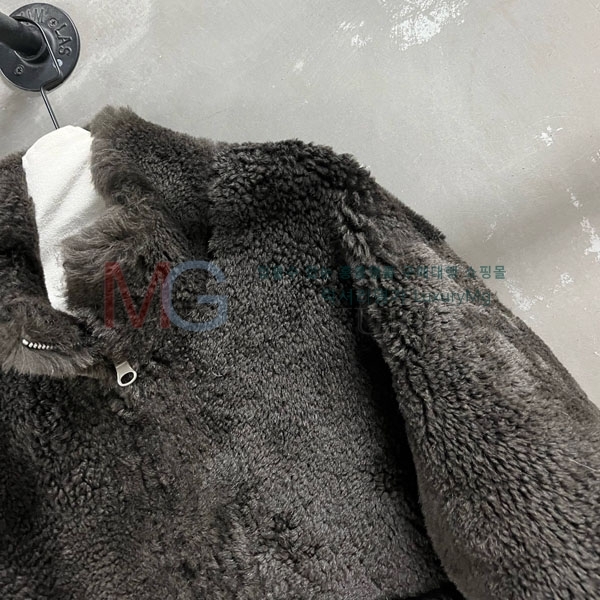  η**  þ   LP31055-17