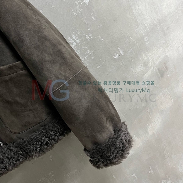  η**  þ   LP31055-17