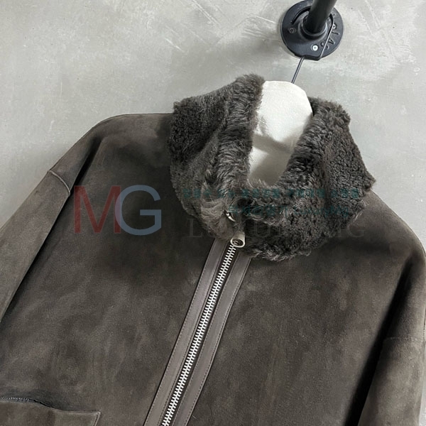  η**  þ   LP31055-17