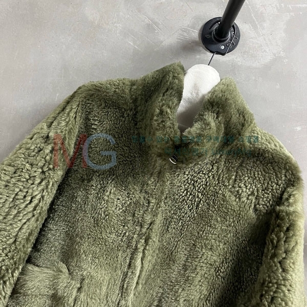  η**  þ   LP31055-18