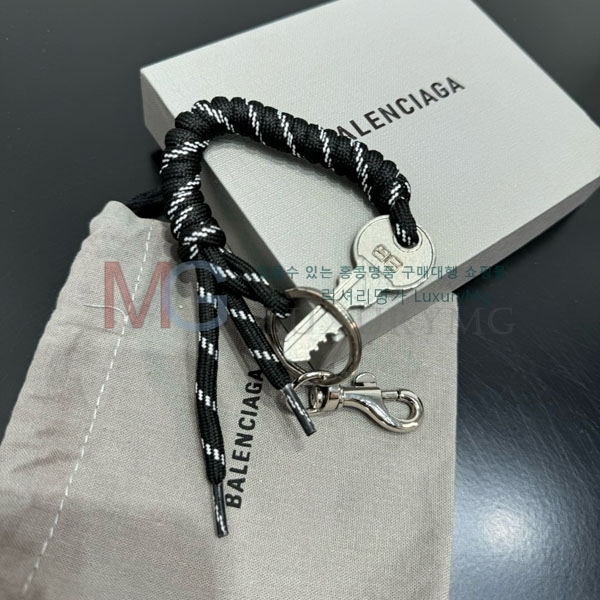 �������� �߷��þư� ŰȦ�� BA23017-3