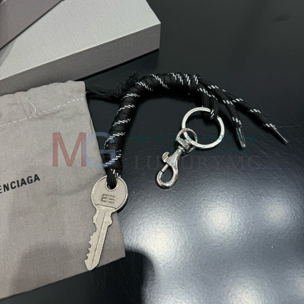 �������� �߷��þư� ŰȦ�� BA23017-3