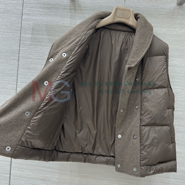  η** ٿ е  LP31055-18