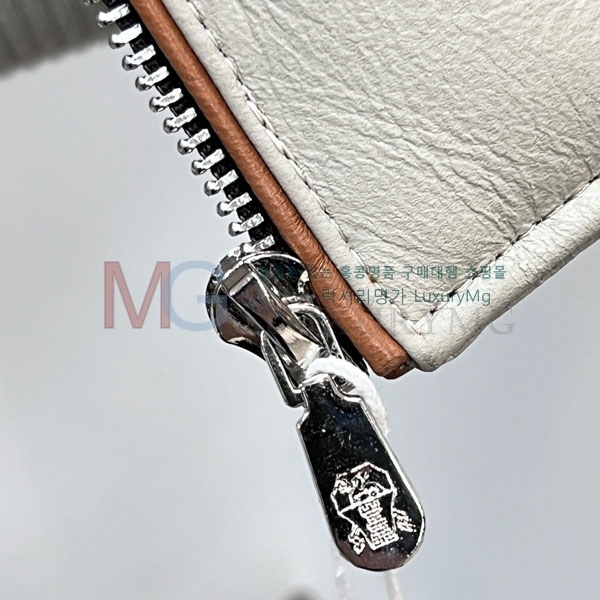  ڷ ġڸ  Ŷ BC824649