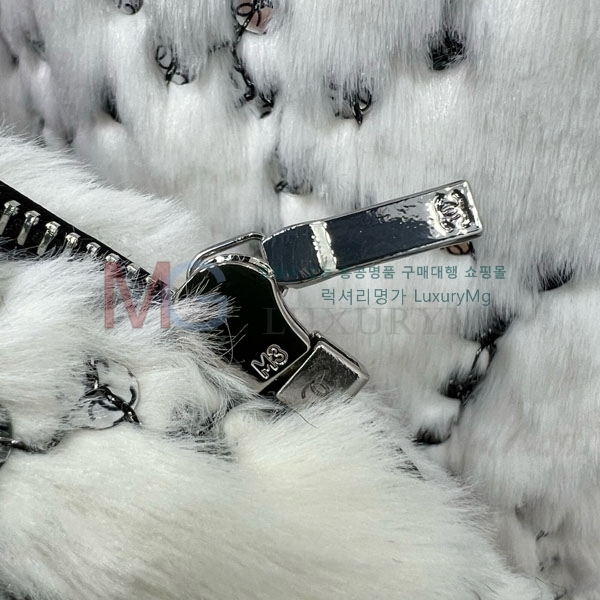 ���� ��* ���� CH2345077-7