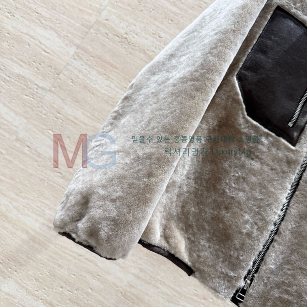  η** þ   LP23345054-11