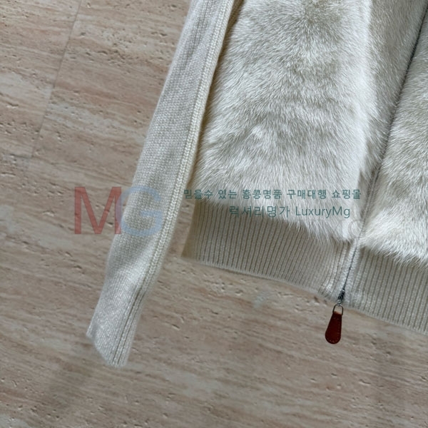  η** þ   LP23345054-11