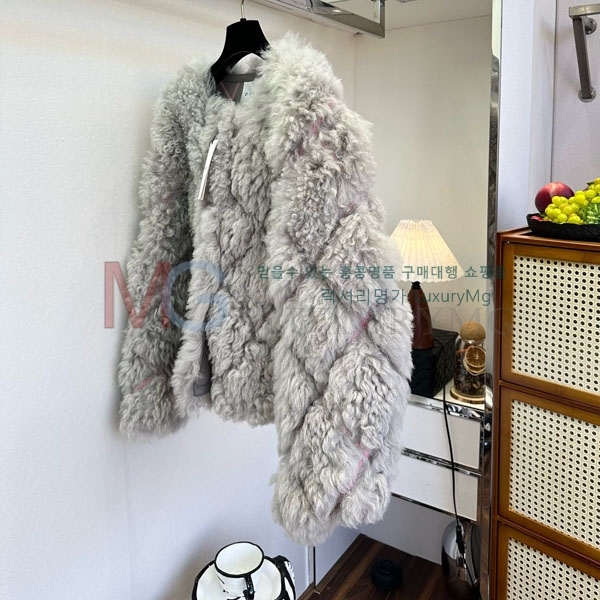   þ   CE0234044-10