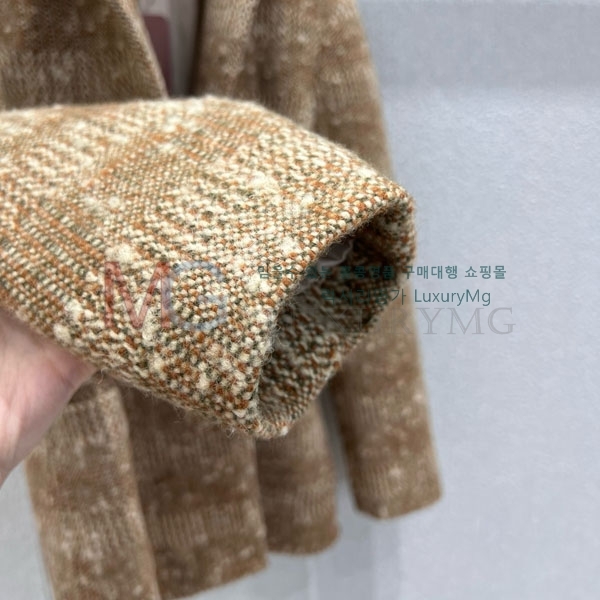  η**  Ŷ LP23243033-3