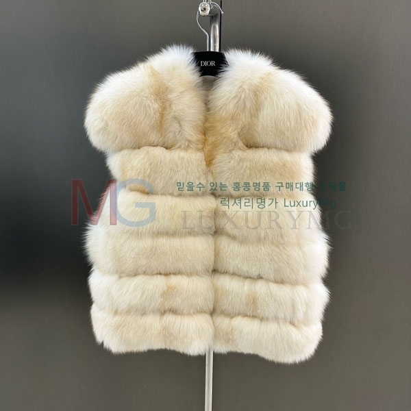   þ    DO8282306-11