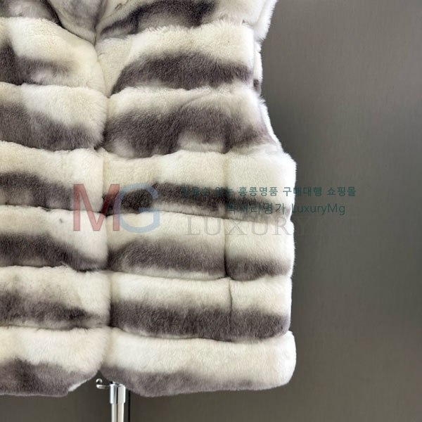   þ    DO8282306-14