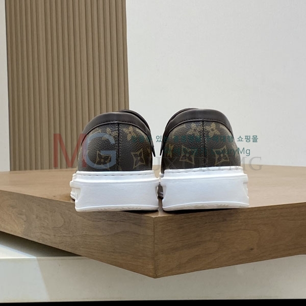  ̺ ĳ־  1LV303668-1