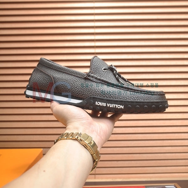  ̺ ĳ־  1LV303667-4