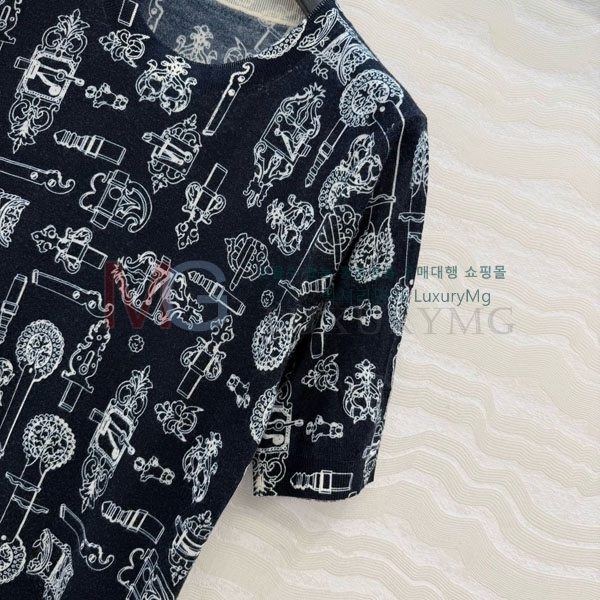 ���� �����޽� ���� Ƽ���� HE632683-8