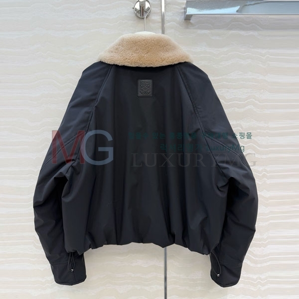  ο ٿ е  LOW234053-4