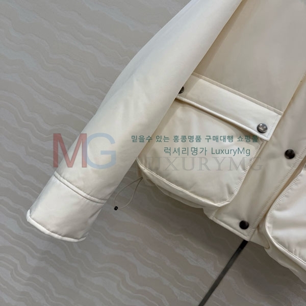  ο ٿ е  LOW234053-6