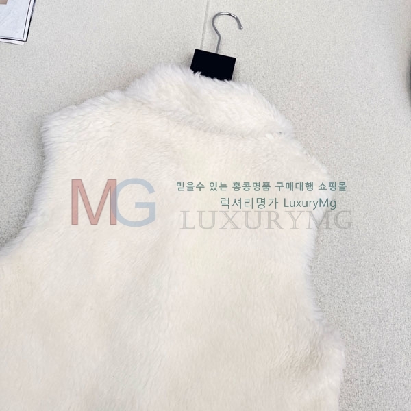  η** þ    LP424502-3