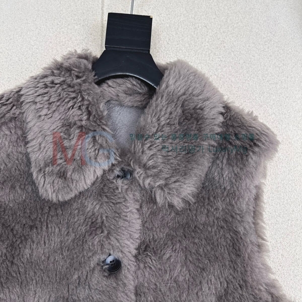  η** þ    LP424502-4