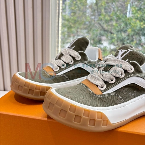 �������� ���̺��� ����Ŀ�� LV628801