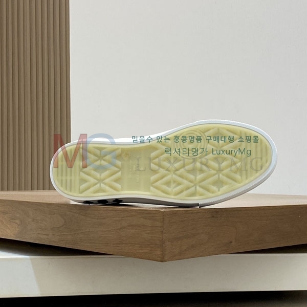 ���� ���̺��� ����Ŀ�� LV188803