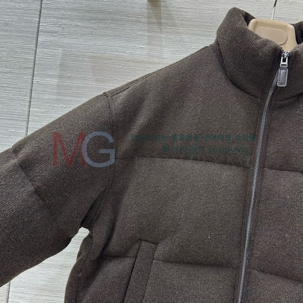 ���� �η�**�� �ٿ� �е� LP434205-2