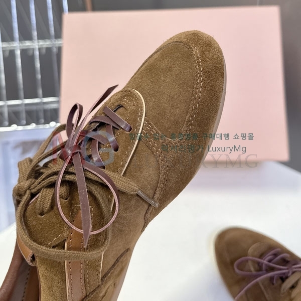 ���� �̿�̿� ����Ŀ�� MI3378924-2