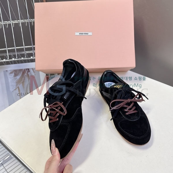 ���� �̿�̿� ����Ŀ�� MI3378924-1