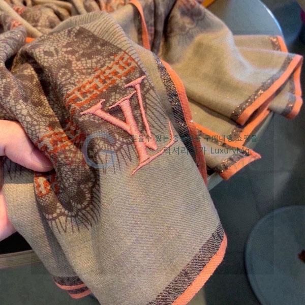 ̺ ÷/ī LV8122207-2