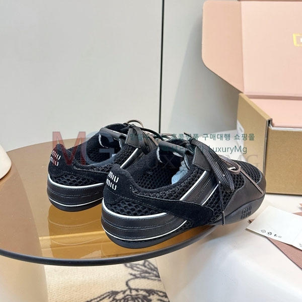 �������� �̿�̿� ����Ŀ�� M5M66011-1