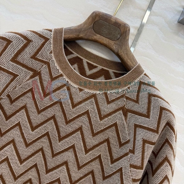 ���� �η�**�� ���� Ƽ���� LP345777-8