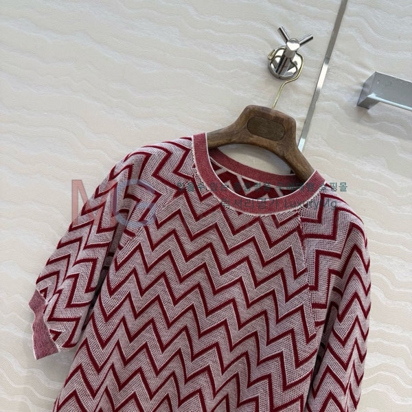 ���� �η�**�� ���� Ƽ���� LP345777-10