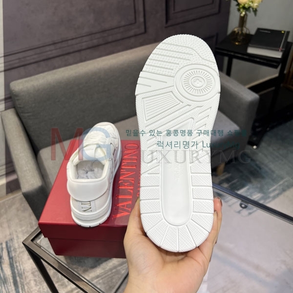  ���� �߷�Ƽ�� ����Ŀ�� V6A36605