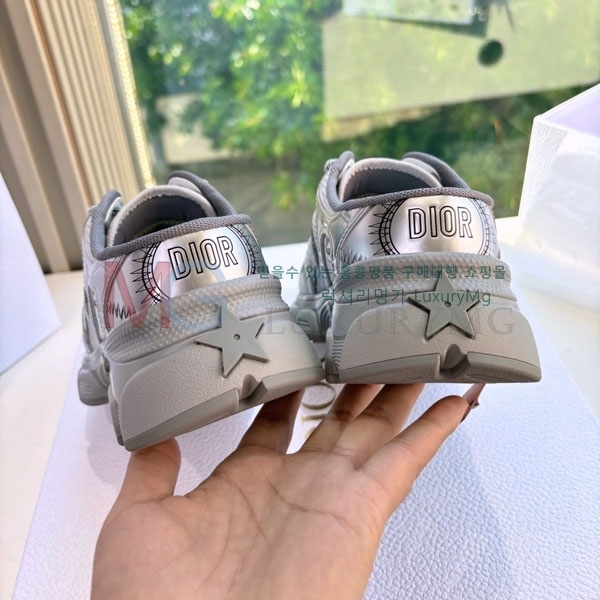 ��� �� ����Ŀ�� �������� DR966066