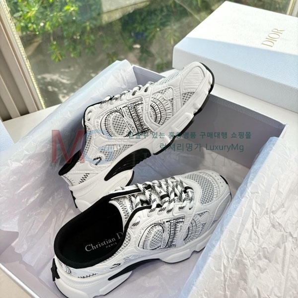 ��� �� ����Ŀ�� �������� DR966066-7