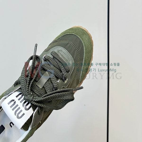 ���� �̿�̿� ����Ŀ�� MI30099-4