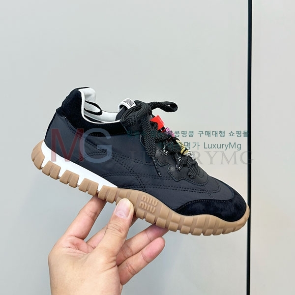 ���� �̿�̿� ����Ŀ�� MI30099-1