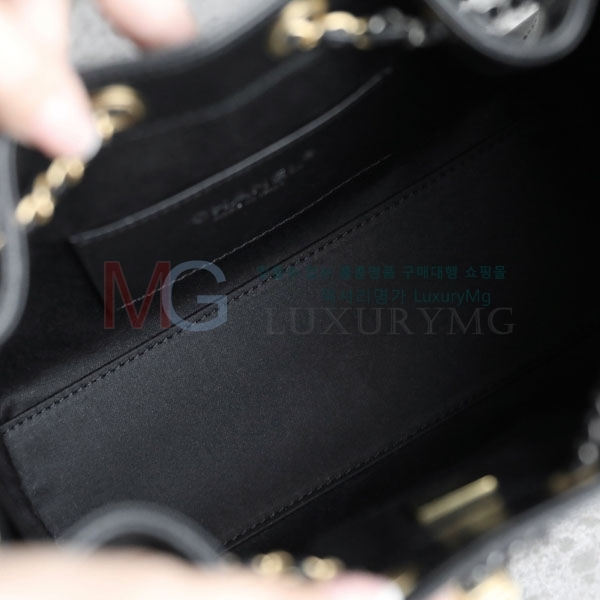 ��* 25 �̴� �ڵ�� AS5631-72