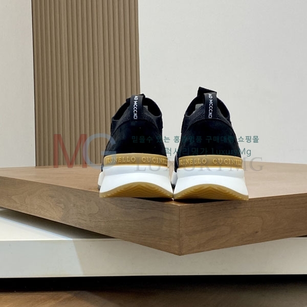 ���ڷ� ��ġ�ڸ� ����Ŀ�� BC775483-2