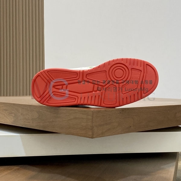 ���̺��� ����Ŀ�� LV06690321-4