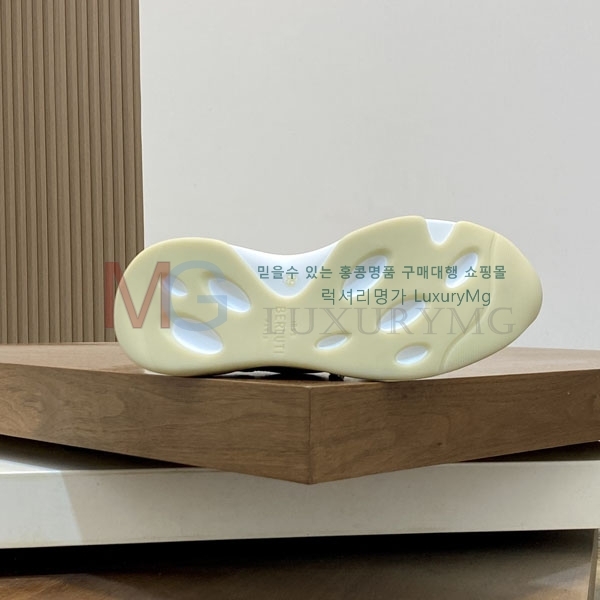 ���� ���ڷ� ��ġ�ڸ� ����Ŀ�� BC226199-5