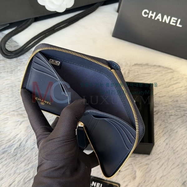 ��* Ŭ���� ���۵��� ������ AP4652-7