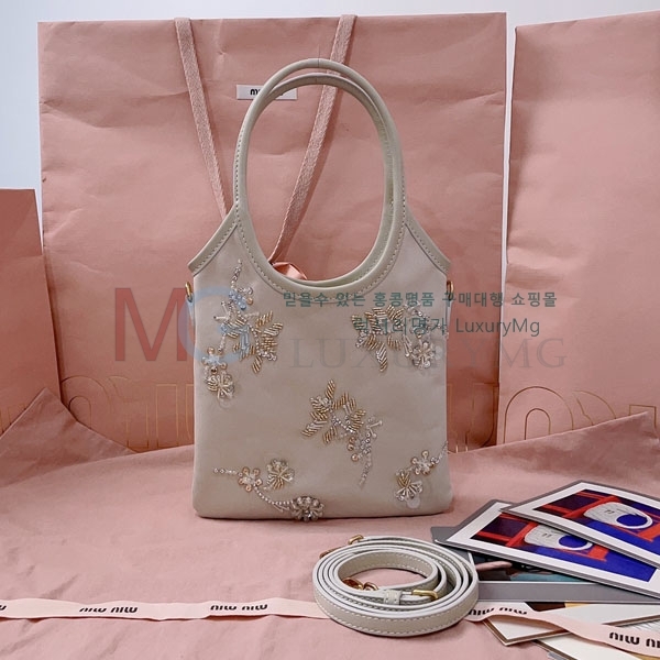 �̿�̿� ũ����Ż ���̺� �����-201