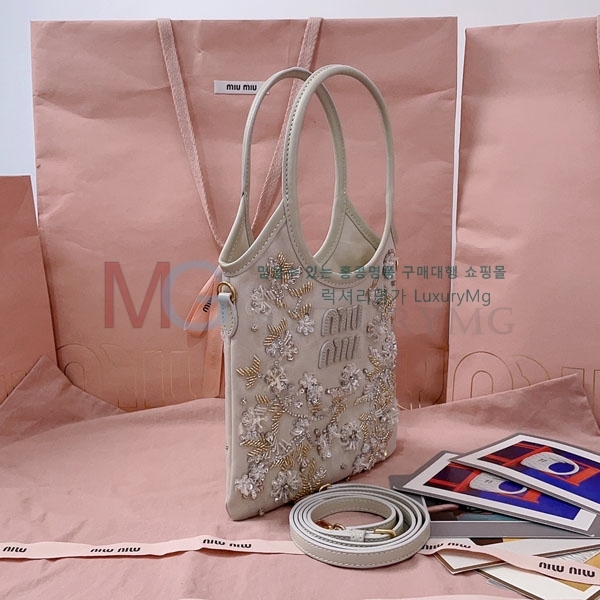 �̿�̿� ũ����Ż ���̺� �����-201