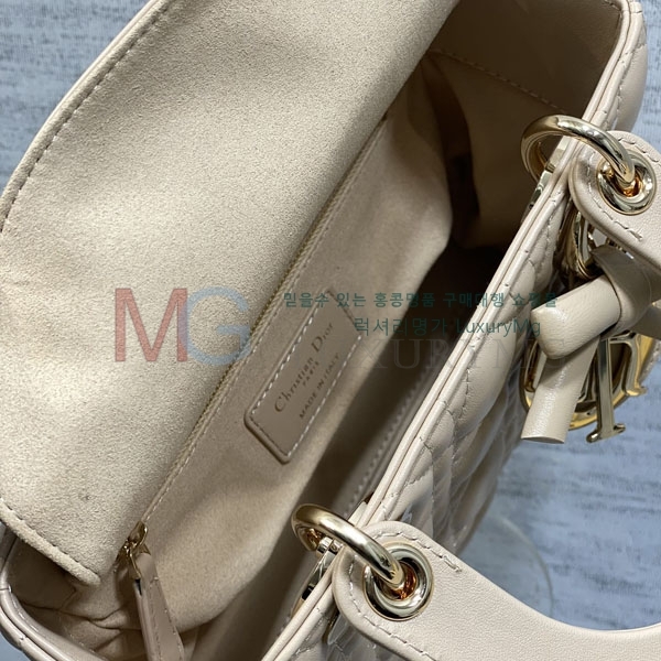 ��� ���� ���̵�� M078010-2