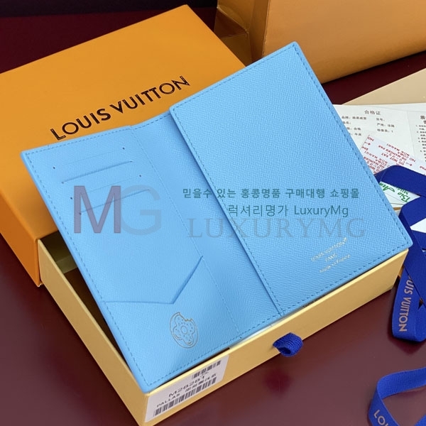 ���̺��� �н���Ʈ Ŀ�� �������� M28281-3