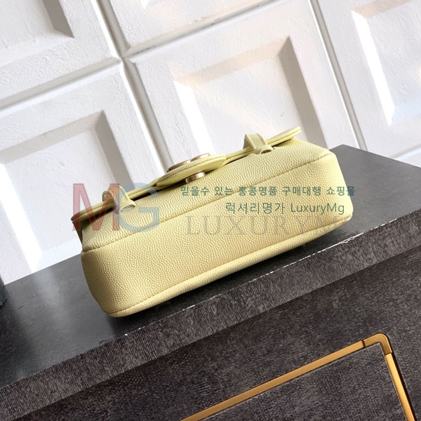 ��*  �̴� ����� A855010-1