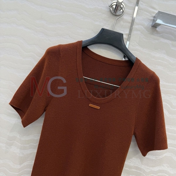 ���� �̿�̿� ���� Ƽ���� MU484650-10